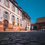 Hotel L'auberge Du Cheval Blanc 4*