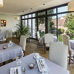 L'auberge Du Cheval Blanc Hotel