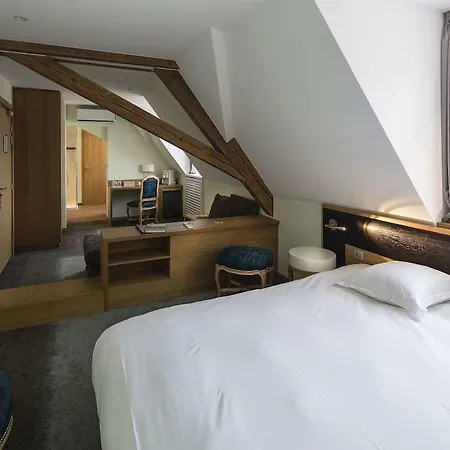 L'auberge Du Cheval Blanc Et