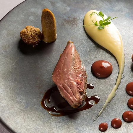 L'auberge Du Cheval Blanc Et 4*