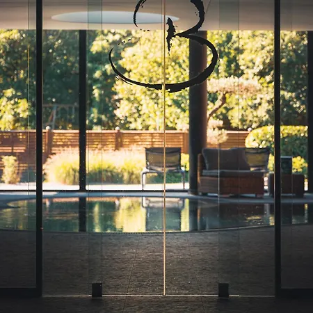 L'auberge Du Cheval Blanc Et Hotel