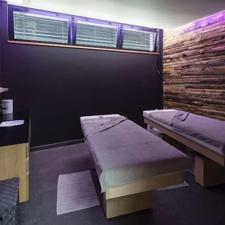 Hotel L'auberge Du Cheval Blanc Et 4*