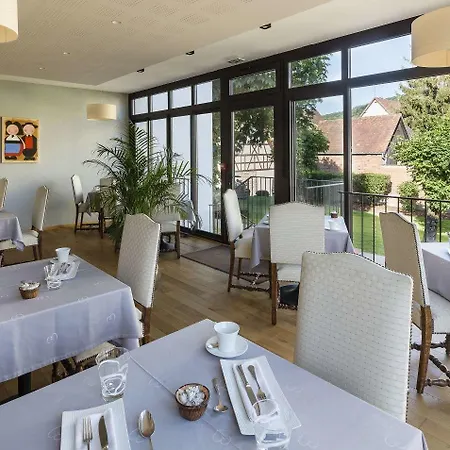 L'auberge Du Cheval Blanc Et Hotell