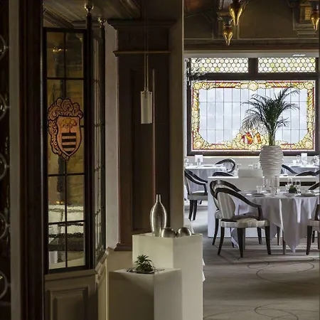 L'auberge Du Cheval Blanc Et Lembach