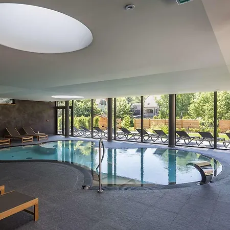 L'auberge Du Cheval Blanc Et Hotell Lembach