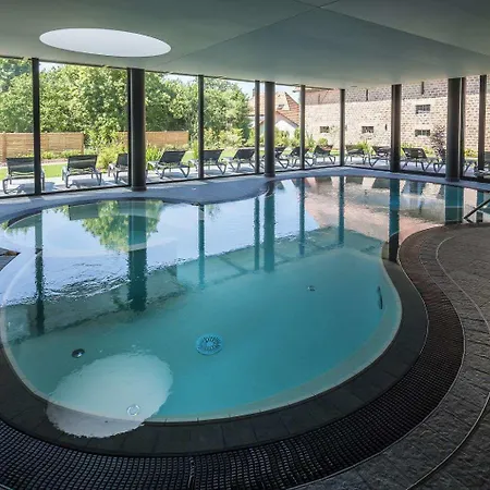 L'auberge Du Cheval Blanc Et Hotell 4*