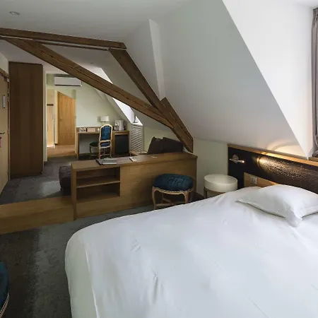 L'auberge Du Cheval Blanc Et Hotell Lembach