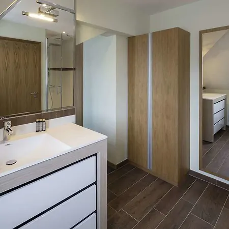 L'auberge Du Cheval Blanc Et Hotell Lembach