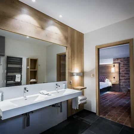 Hotel L'auberge Du Cheval Blanc Et