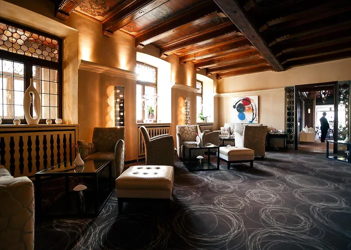 L'auberge Du Cheval Blanc 4*