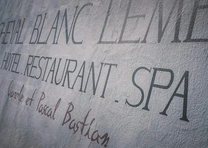 L'auberge Du Cheval Blanc Et Hotel Lembach