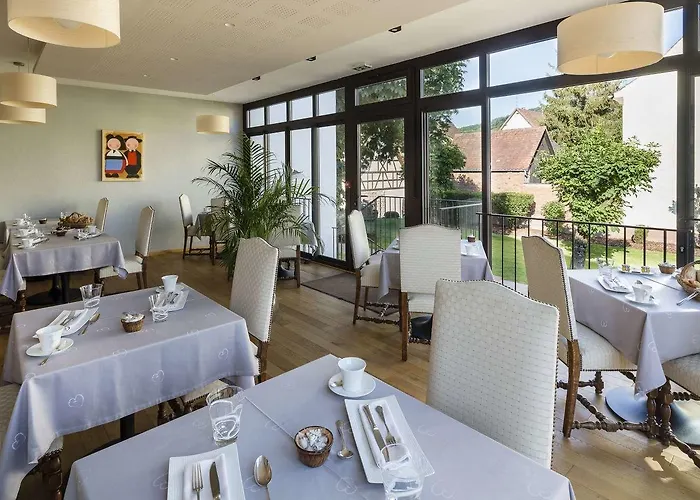 L'auberge Du Cheval Blanc Et Hotel