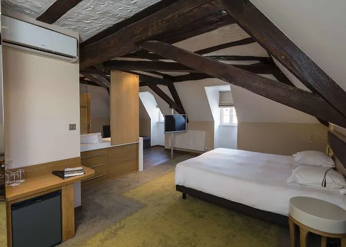 L'auberge Du Cheval Blanc Et Hotel 4*