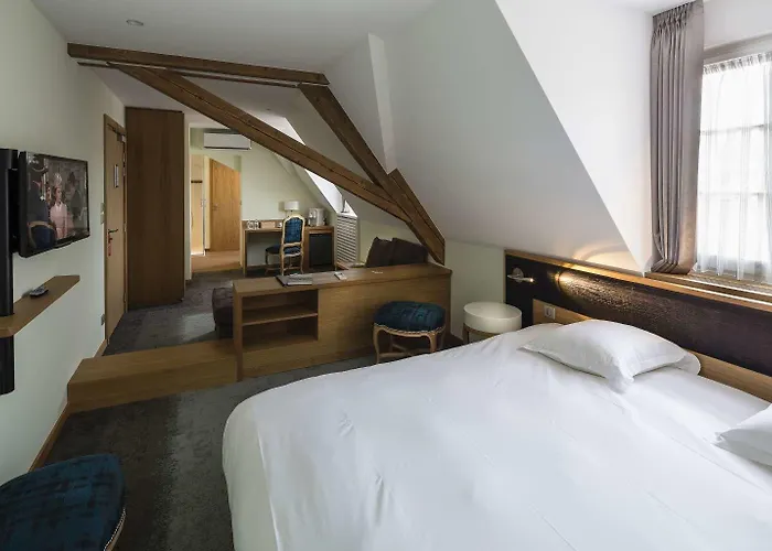 L'auberge Du Cheval Blanc Et Hotel Lembach