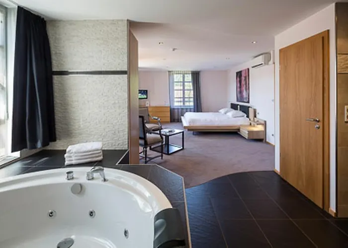 Hotel L'auberge Du Cheval Blanc Et