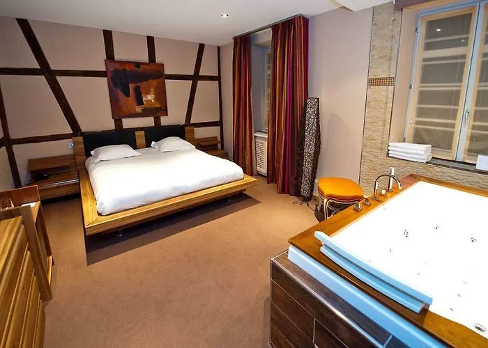 L'auberge Du Cheval Blanc Et 4*